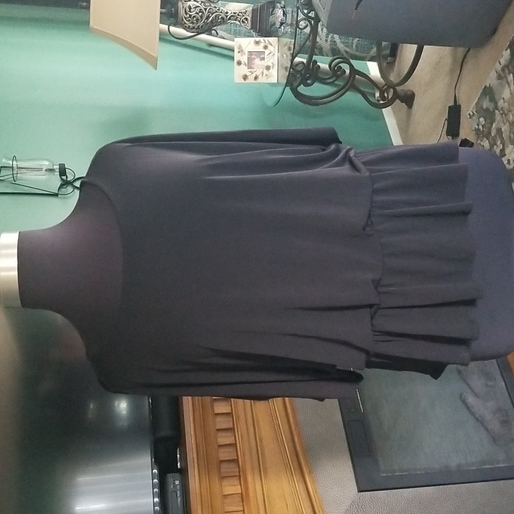 Cold shoulder top